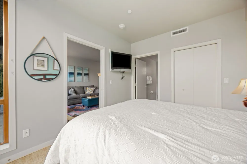 2220 W Woodin Avenue #106 Chelan, WA 98816