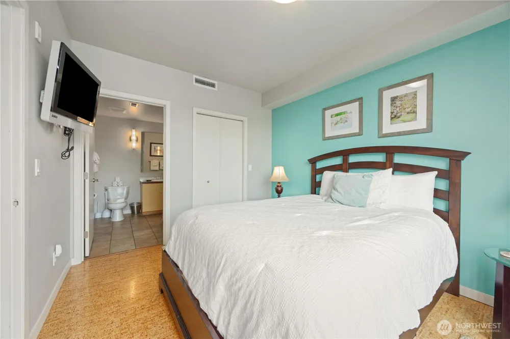 2220 W Woodin Avenue #106 Chelan, WA 98816