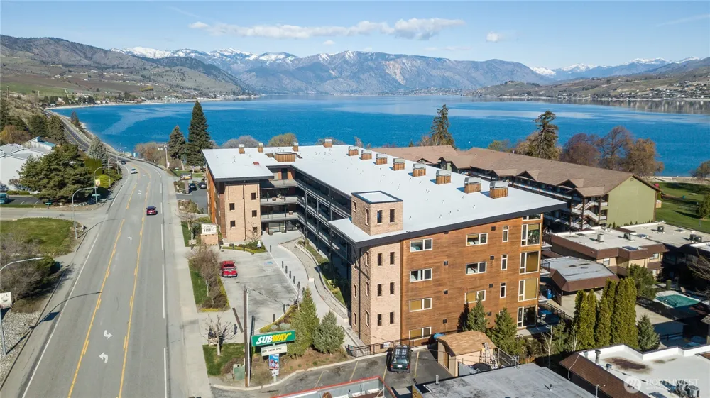 2220 W Woodin Avenue #106 Chelan, WA 98816