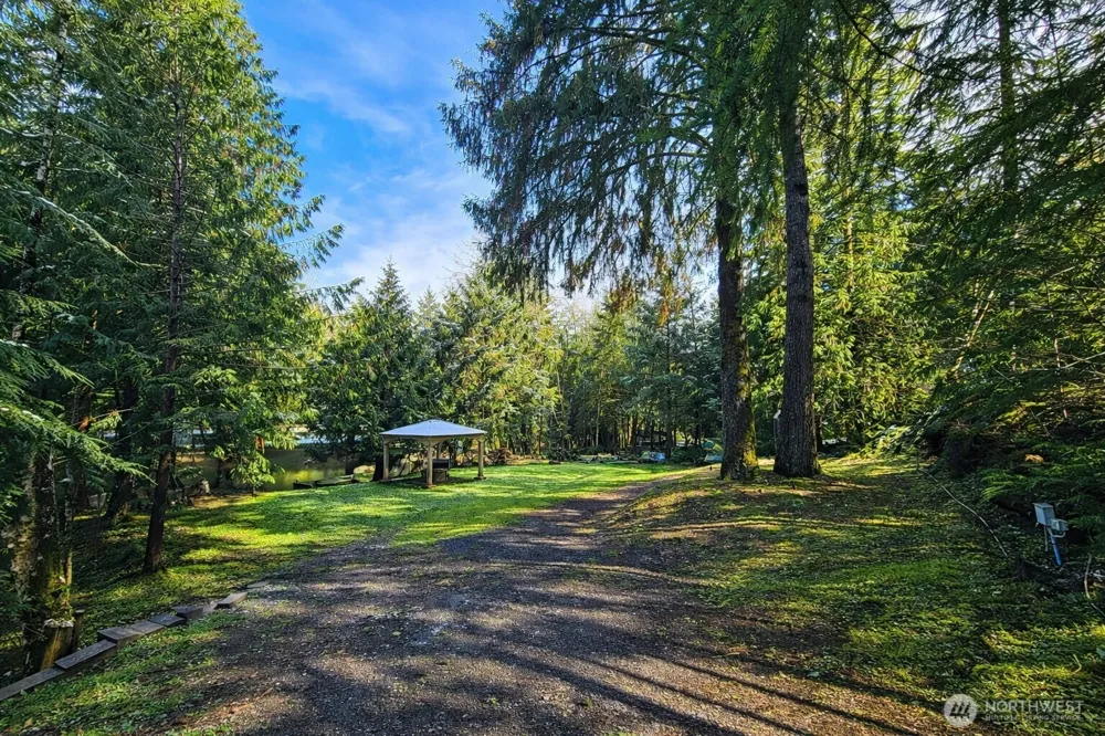 300 W Arrowhead Drive Elma, WA 98541