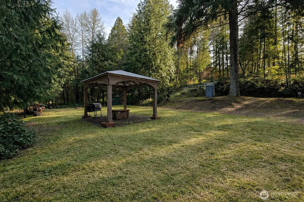 300 W Arrowhead Drive Elma, WA 98541