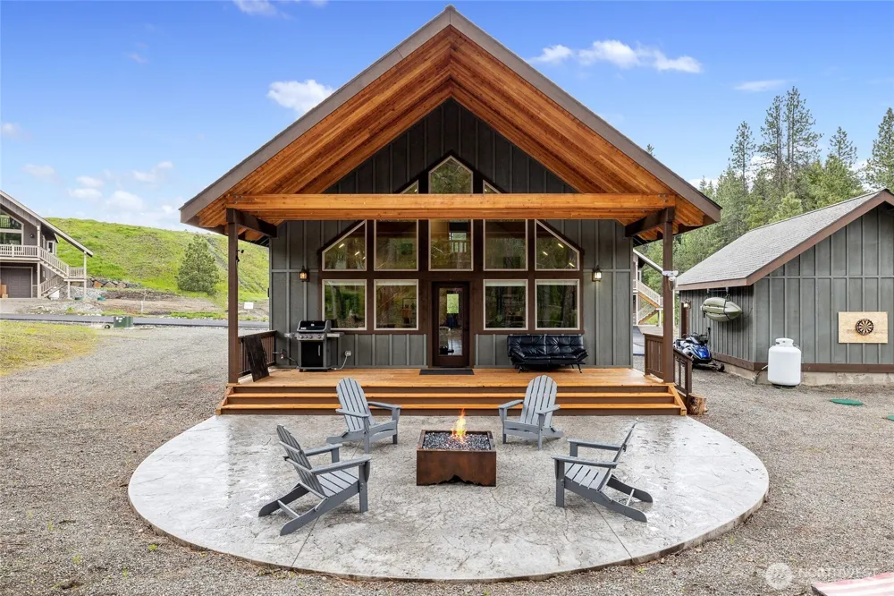 330 Rockberry Loop Ronald, WA 98940