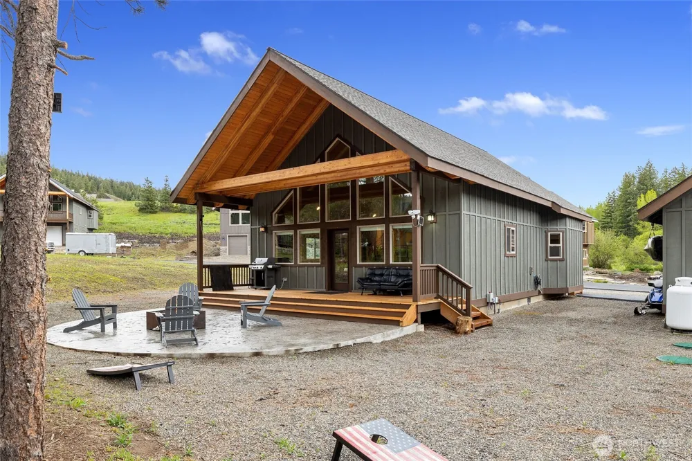 330 Rockberry Loop Ronald, WA 98940