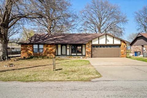10815 E 7th Street