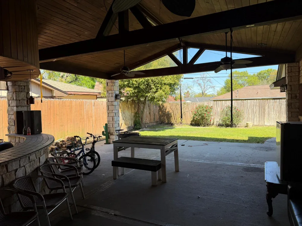 626 Saddle Rock Drive Houston, TX 77037