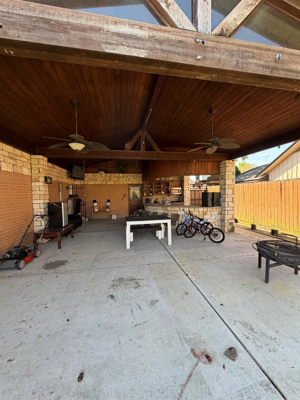 626 Saddle Rock Drive Houston, TX 77037