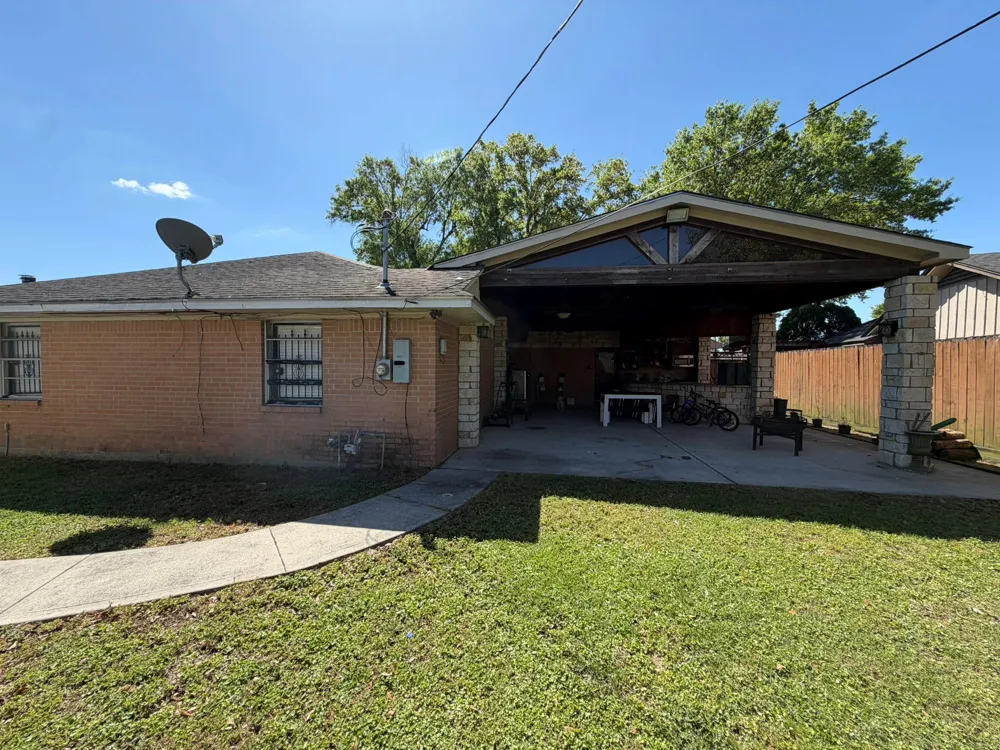 626 Saddle Rock Drive Houston, TX 77037