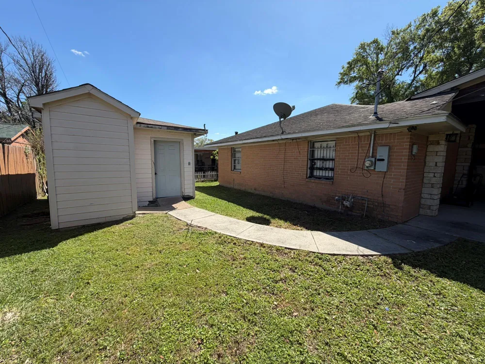 626 Saddle Rock Drive Houston, TX 77037