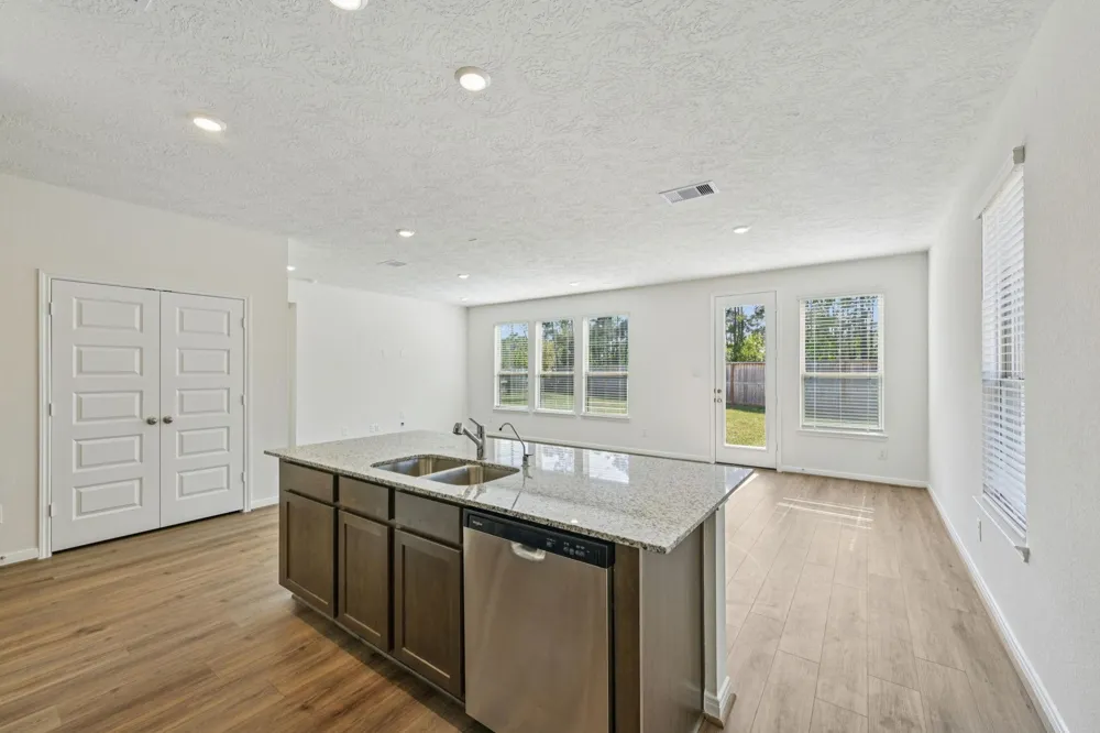 4801 Seven Oaks Lane Conroe, TX 77304