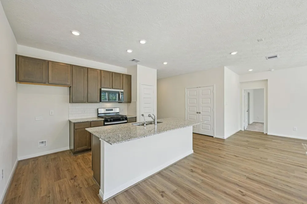4801 Seven Oaks Lane Conroe, TX 77304