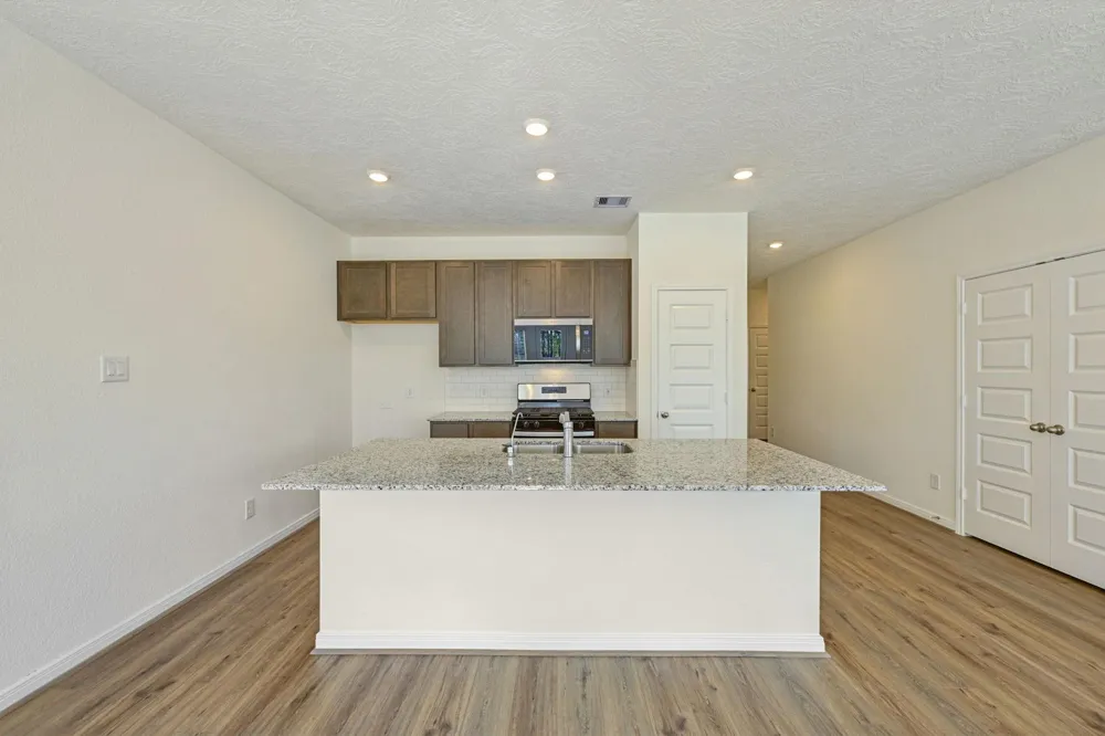 4801 Seven Oaks Lane Conroe, TX 77304