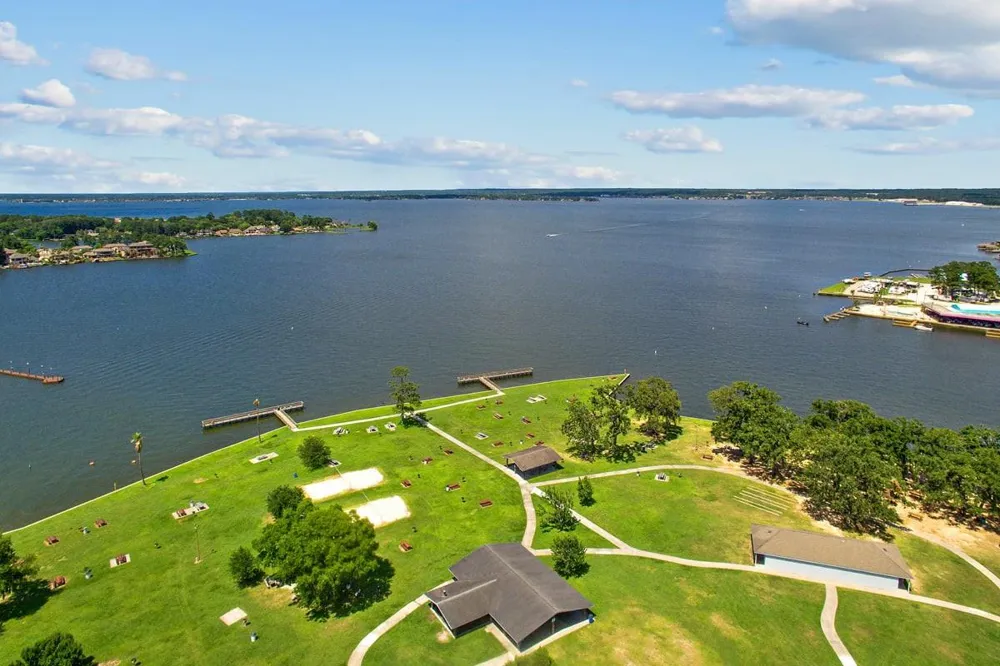 4801 Seven Oaks Lane Conroe, TX 77304