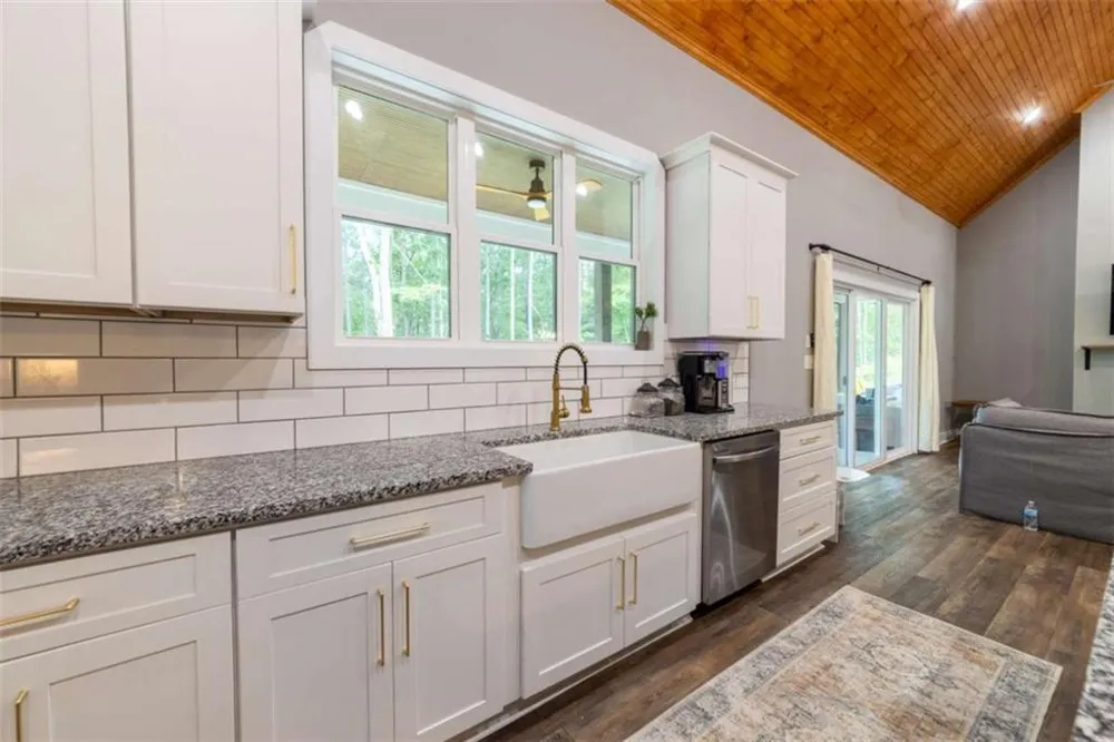 181 S Chattahoochee Drive S Hogansville, GA 30230