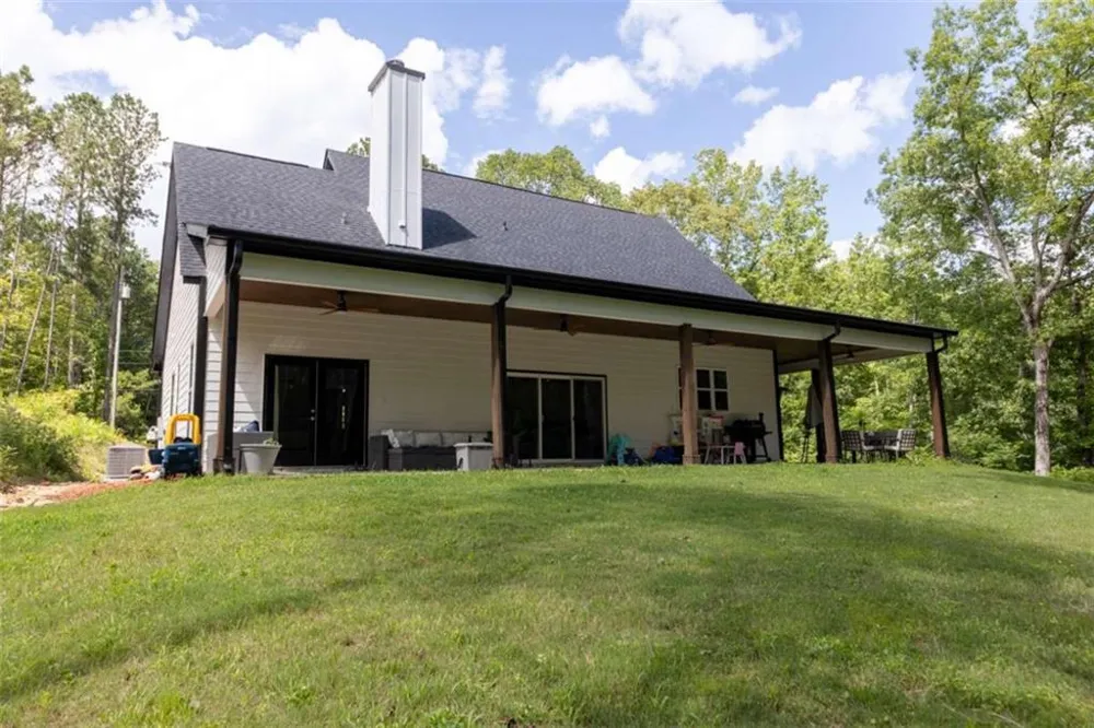 181 S Chattahoochee Drive S Hogansville, GA 30230