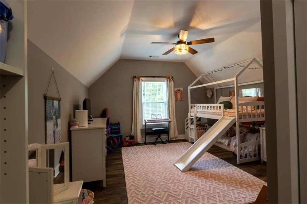 181 S Chattahoochee Drive S Hogansville, GA 30230