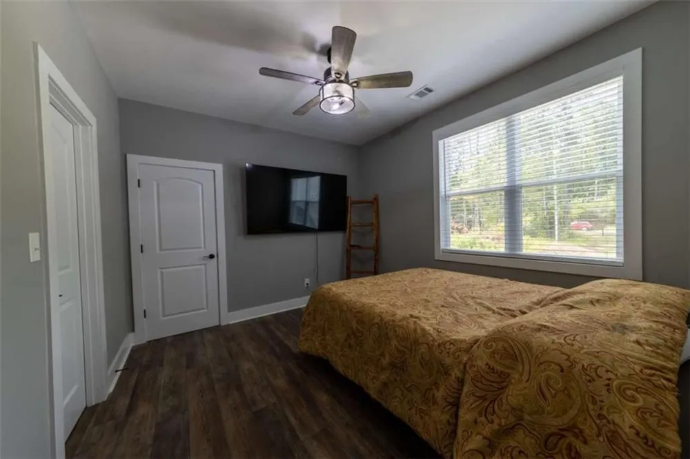181 S Chattahoochee Drive S Hogansville, GA 30230
