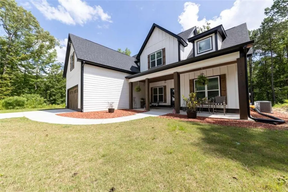 181 S Chattahoochee Drive S Hogansville, GA 30230