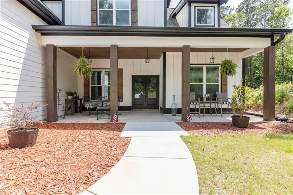 181 S Chattahoochee Drive S Hogansville, GA 30230