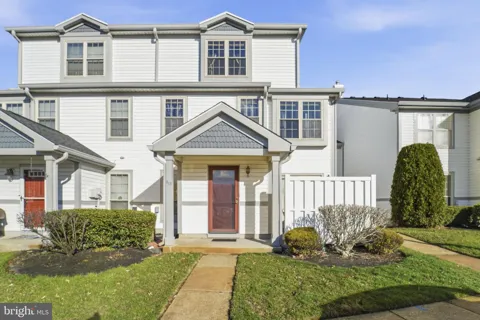 317 STEEPLECHASE CT