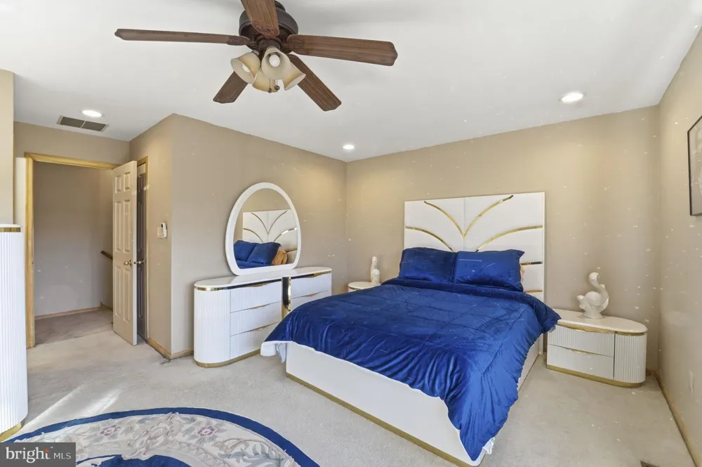 317 STEEPLECHASE CT Deptford, NJ 08096