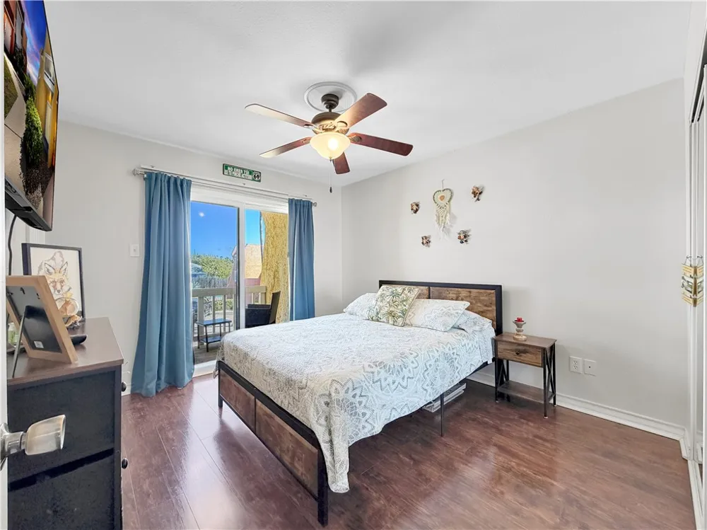 4141 Whiteley Drive #204 Corpus Christi, TX 78418