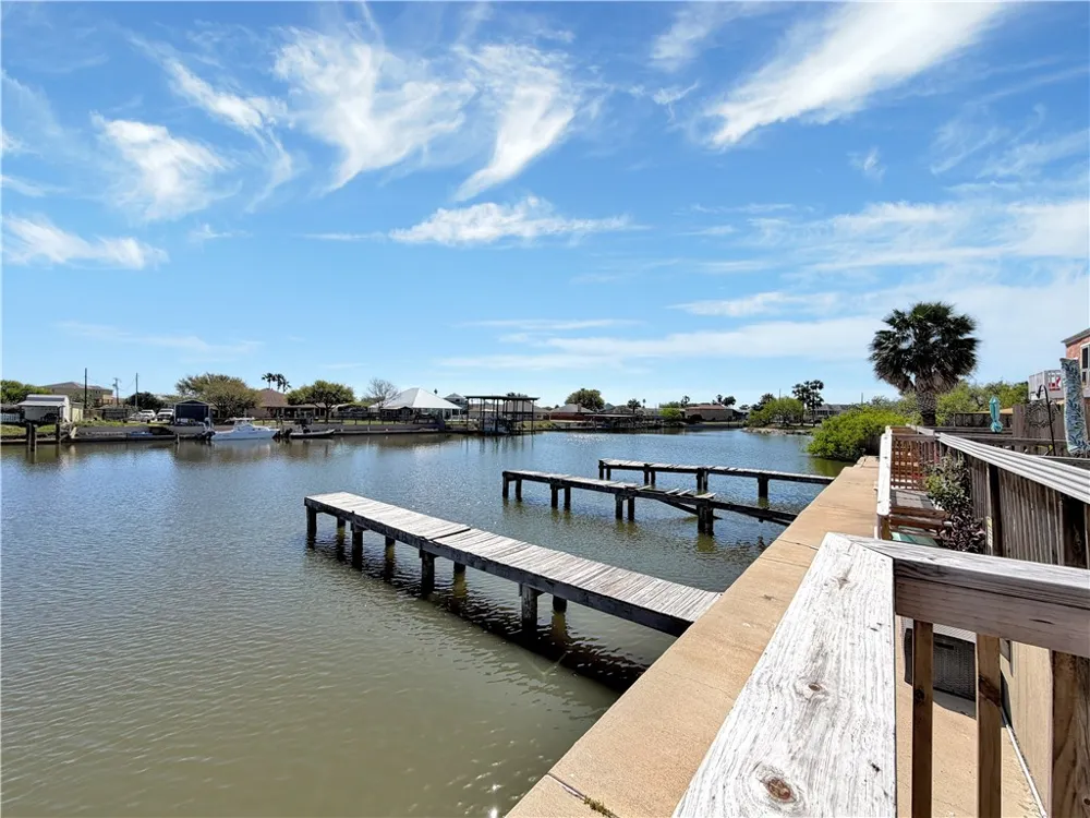 4141 Whiteley Drive #204 Corpus Christi, TX 78418