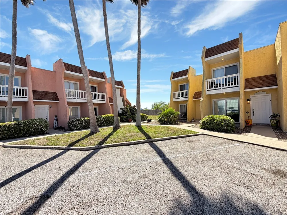 4141 Whiteley Drive #204 Corpus Christi, TX 78418