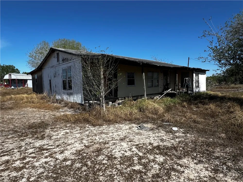 4599 Cindy Lane Robstown, TX 78380