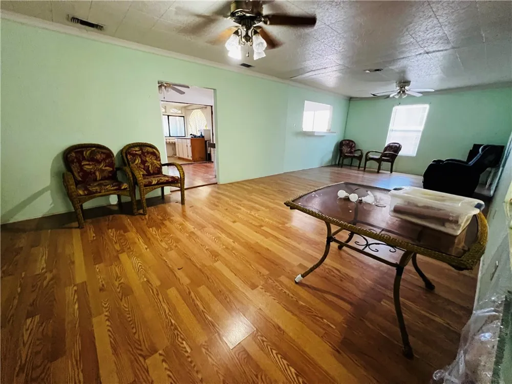4599 Cindy Lane Robstown, TX 78380