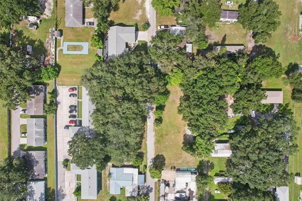 757 LAKE JESSIE DRIVE Winter Haven, FL 33881