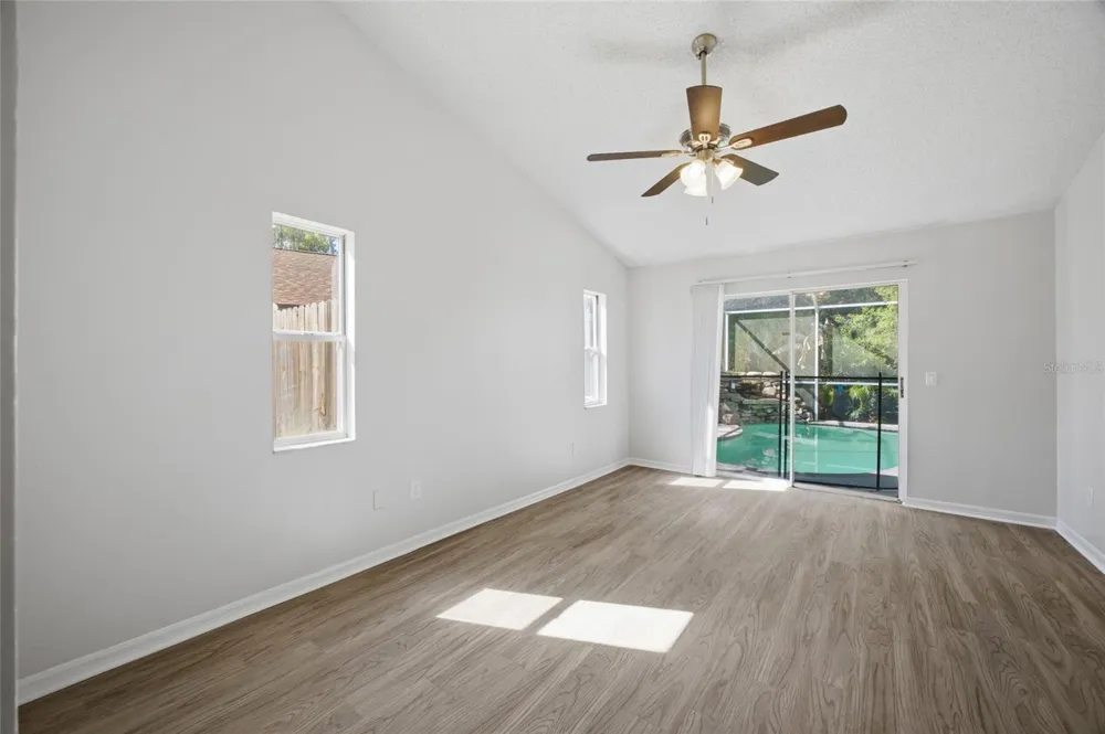 812 CRESTRIDGE DRIVE Tarpon Springs, FL 34688