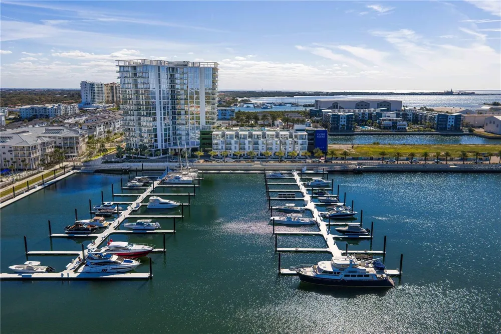 5142 MARINA WAY Tampa, FL 33611