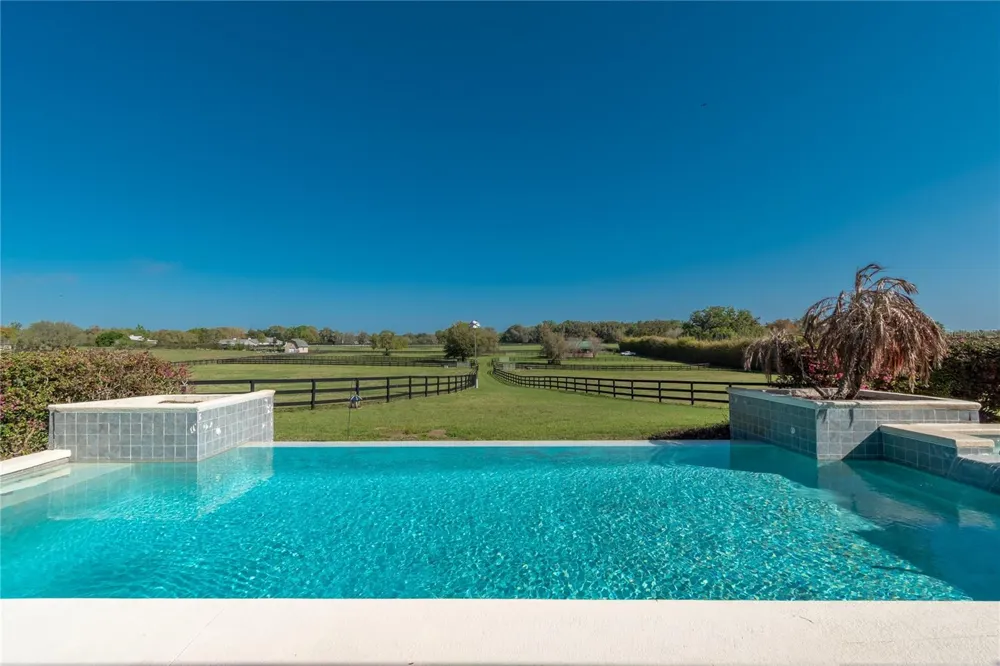 8785 NW 63RD STREET ocala, FL 34482