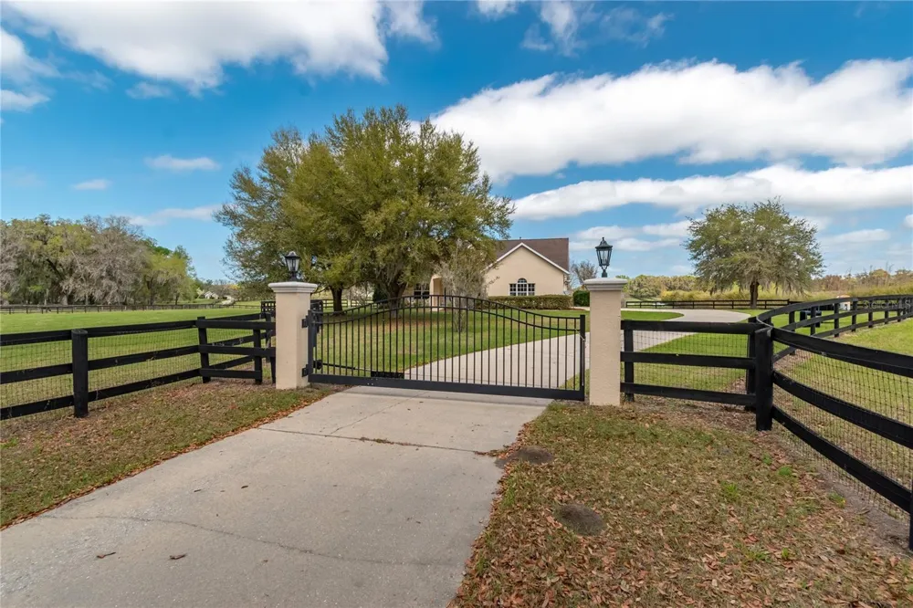 8785 NW 63RD STREET ocala, FL 34482