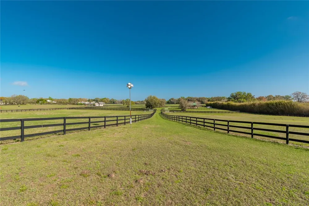 8785 NW 63RD STREET ocala, FL 34482