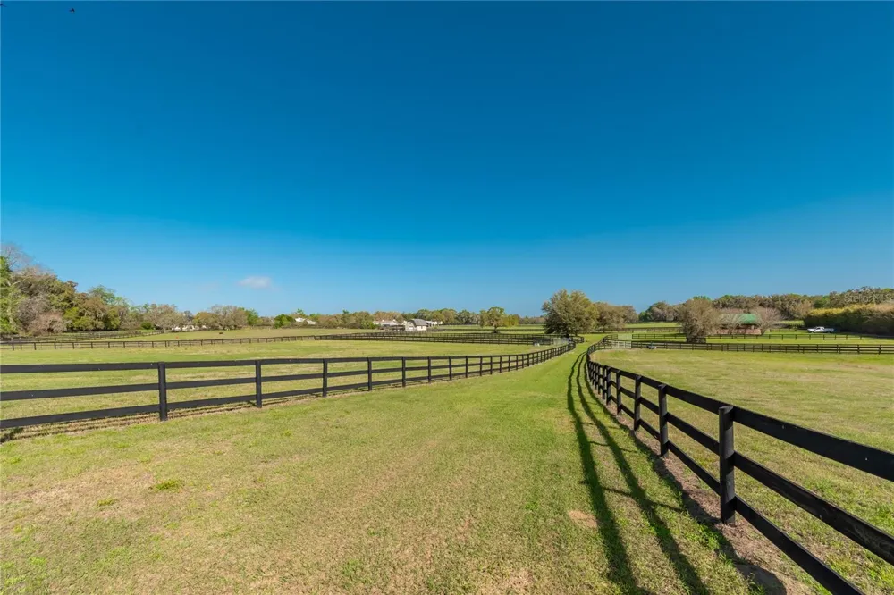 8785 NW 63RD STREET ocala, FL 34482