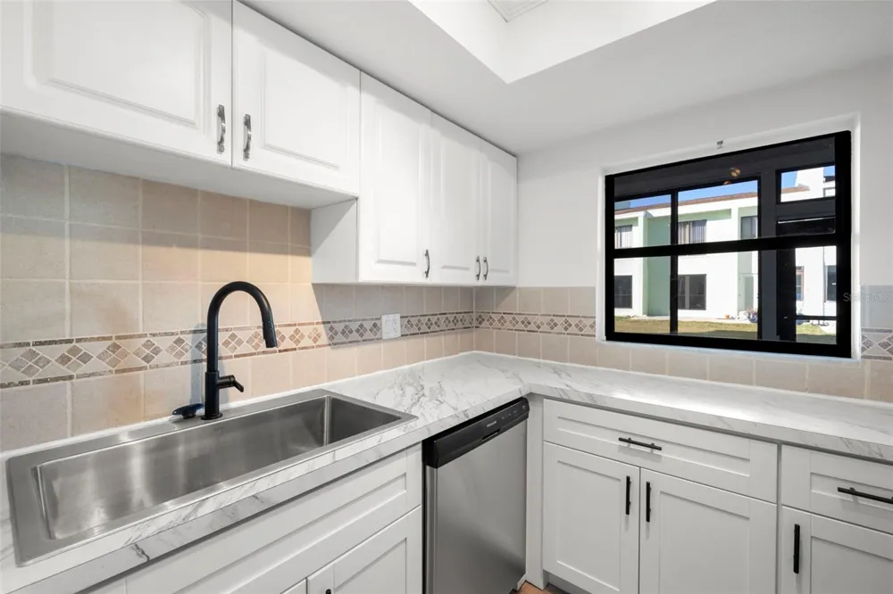 1 WINDRUSH BOULEVARD #19 Indian Rocks Beach, FL 33785