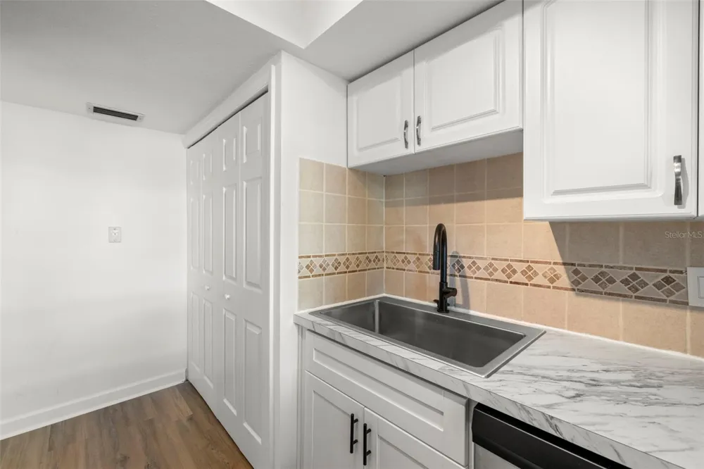 1 WINDRUSH BOULEVARD #19 Indian Rocks Beach, FL 33785
