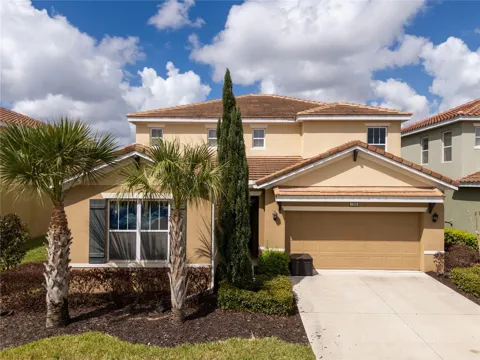 7560 OAKMOSS LOOP