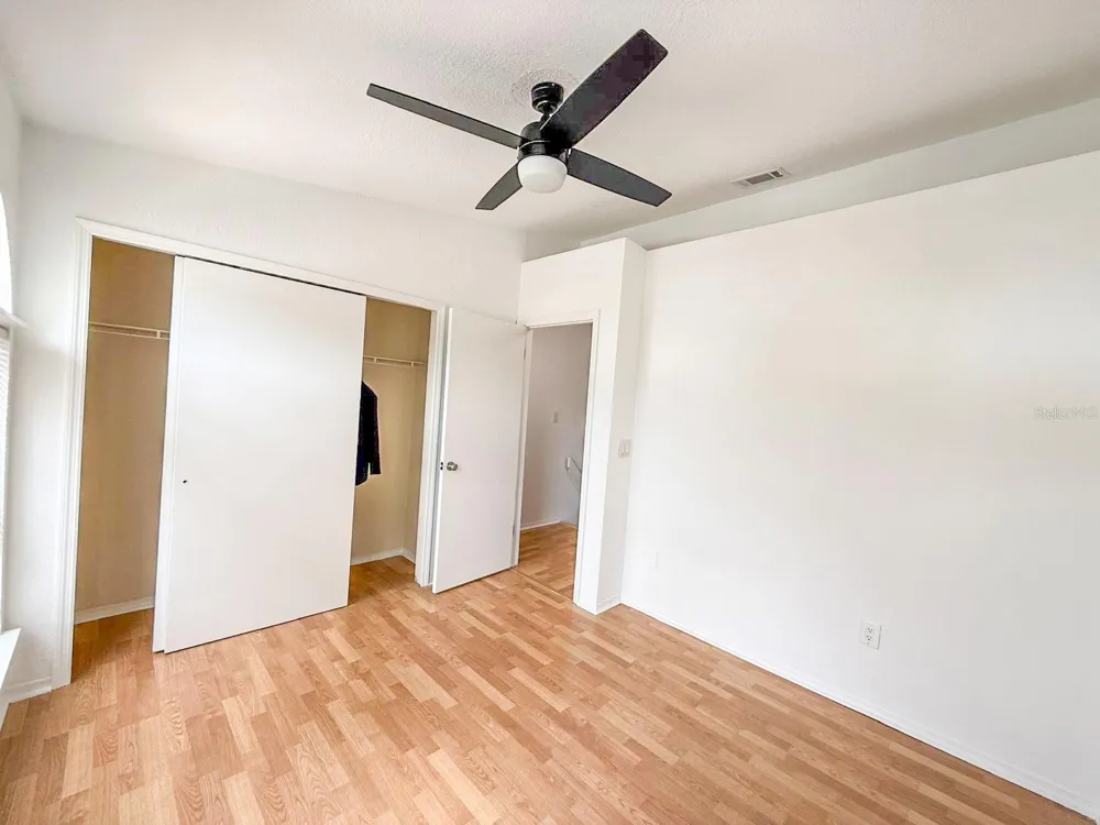 7522 HOLLOWELL DRIVE Tampa, FL 33615