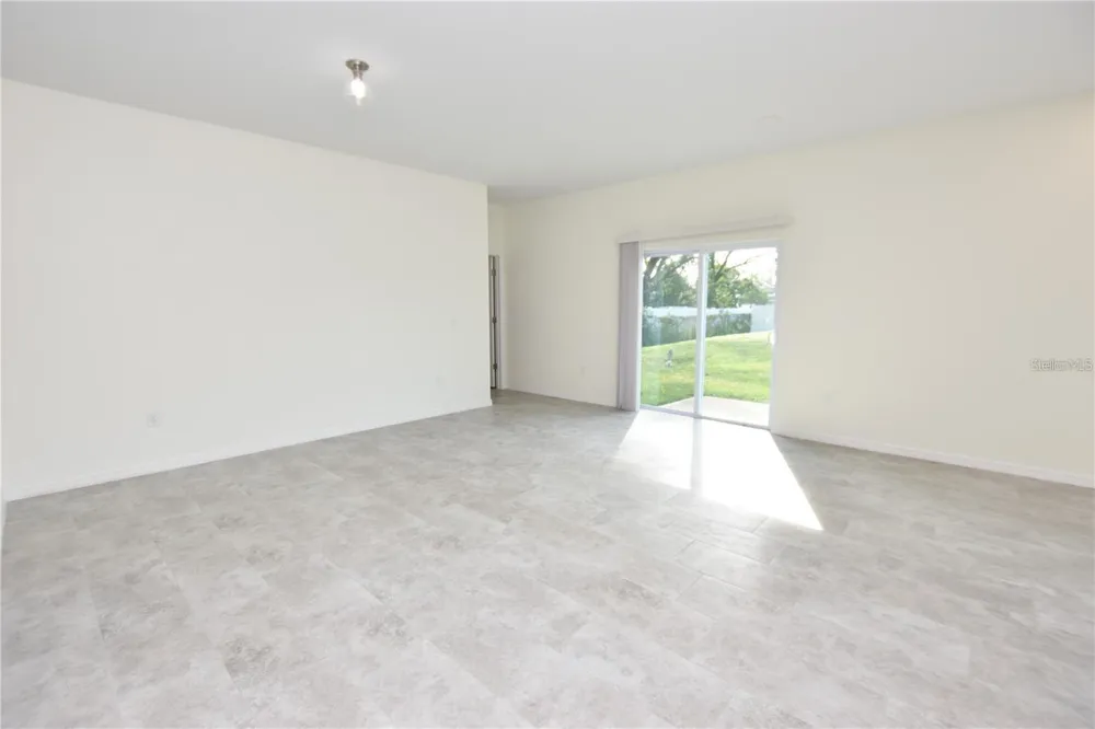 202 W CRESCENT DRIVE Lakeland, FL 33805