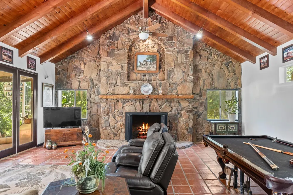 32933 Success Valley Drive Porterville, CA 93257