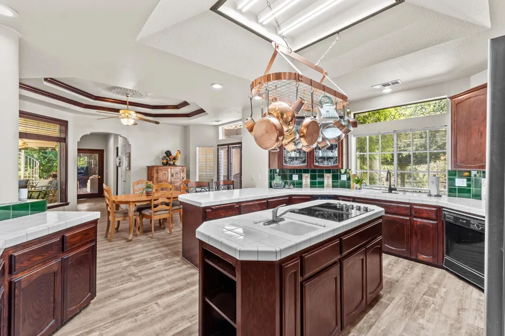 32933 Success Valley Drive Porterville, CA 93257