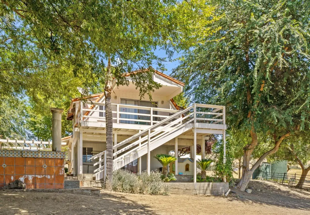 32933 Success Valley Drive Porterville, CA 93257