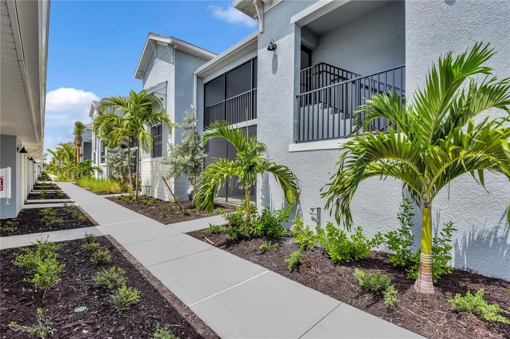 14271 HERITAGE LANDING BOULEVARD #1527 Punta Gorda, FL 33955