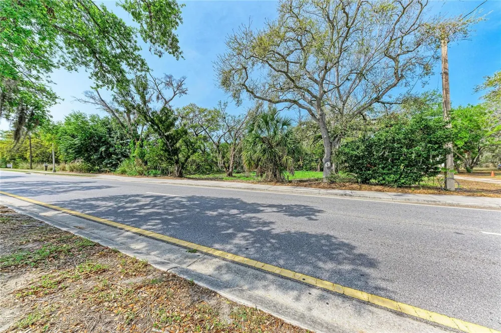 820 S BENEVA ROAD Sarasota, FL 34232