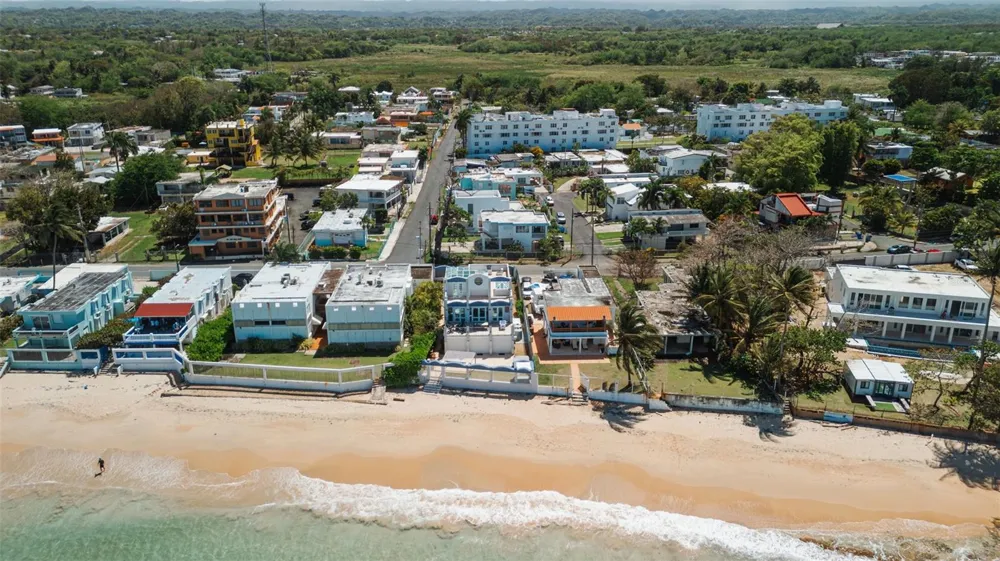 Carr. 690 LOTE #5 BO. CERRO GORDO Vega Alta, PR 00692