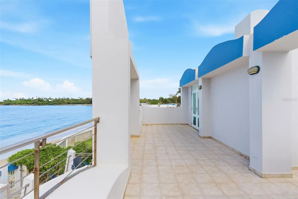 Carr. 690 LOTE #5 BO. CERRO GORDO Vega Alta, PR 00692
