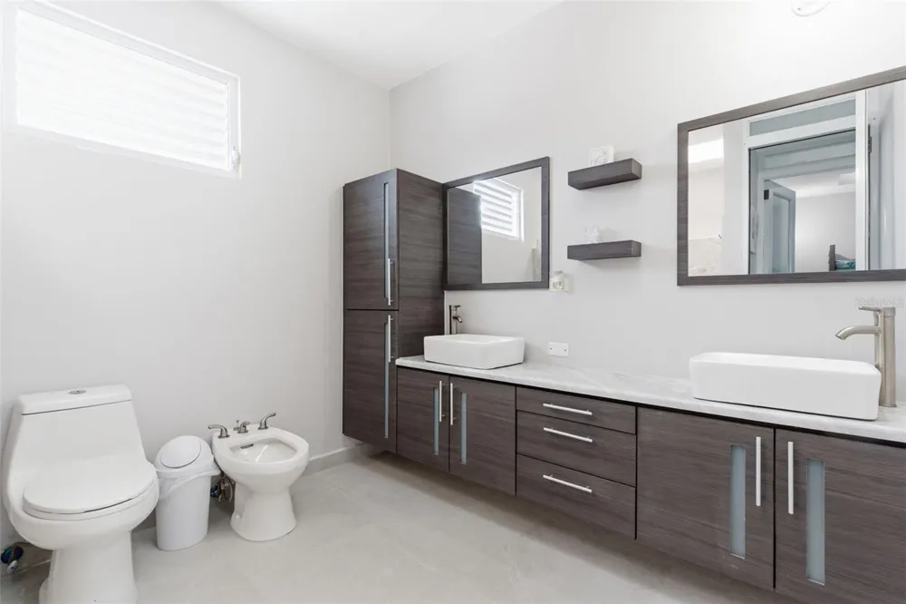 Carr. 690 LOTE #5 BO. CERRO GORDO Vega Alta, PR 00692
