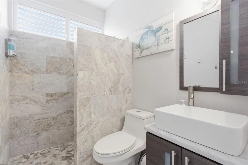 Carr. 690 LOTE #5 BO. CERRO GORDO Vega Alta, PR 00692